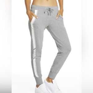 Fabletics Juilliard Jogger size medium